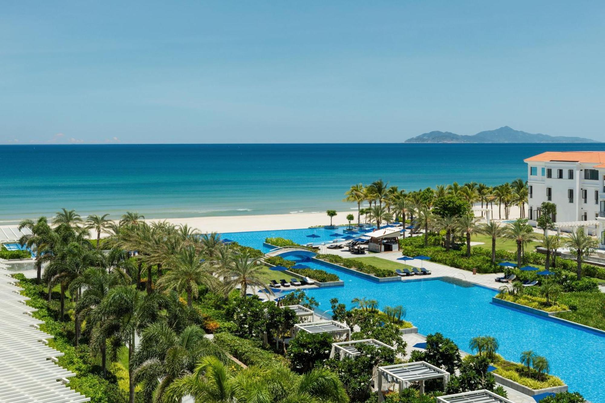 Sheraton Grand Danang Resort & Convention Center Екстериор снимка